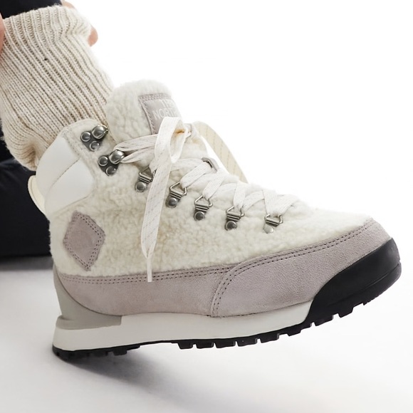 The North Face Back-To-Berkeley IV high pile and suede snow winter boots - Picture 3 of 3